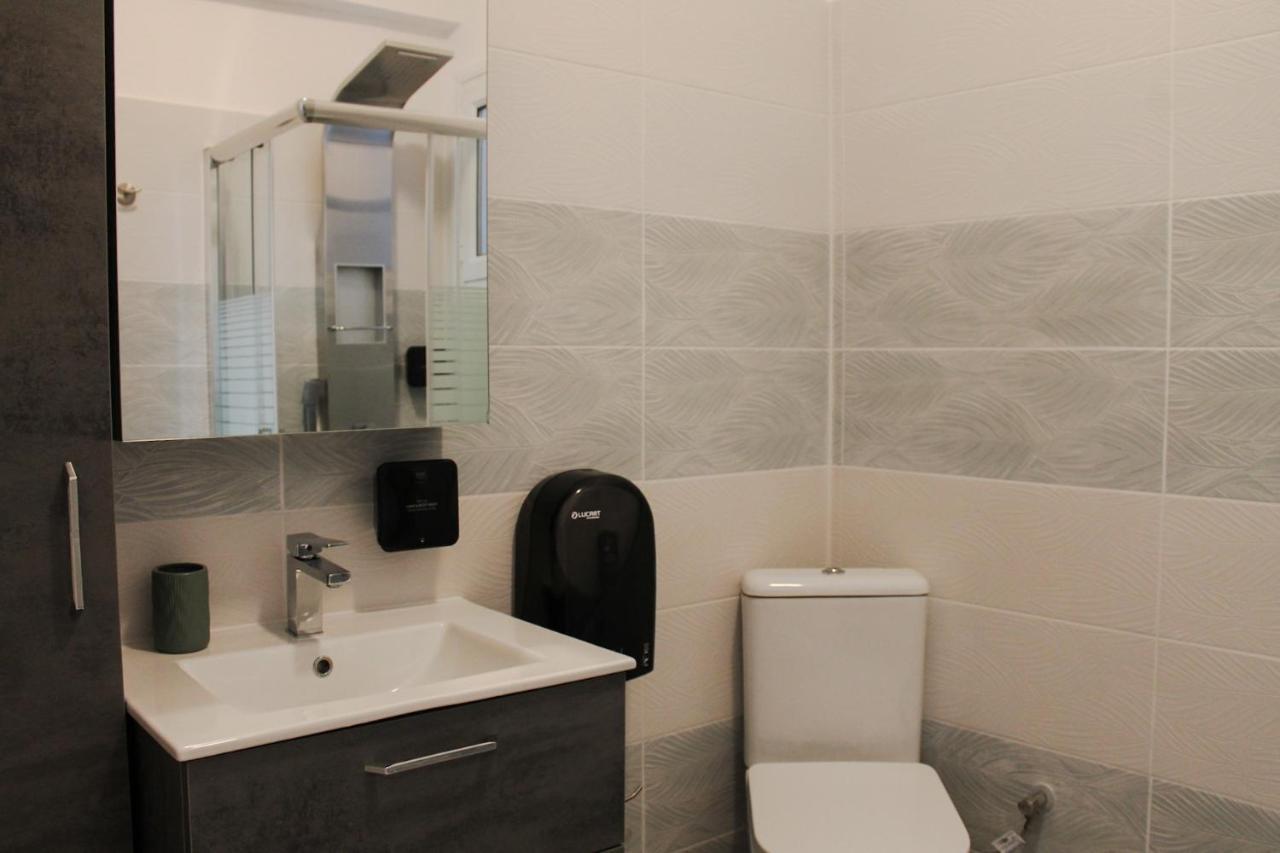 Wave Luxury Apartments Kassiopi Buitenkant foto