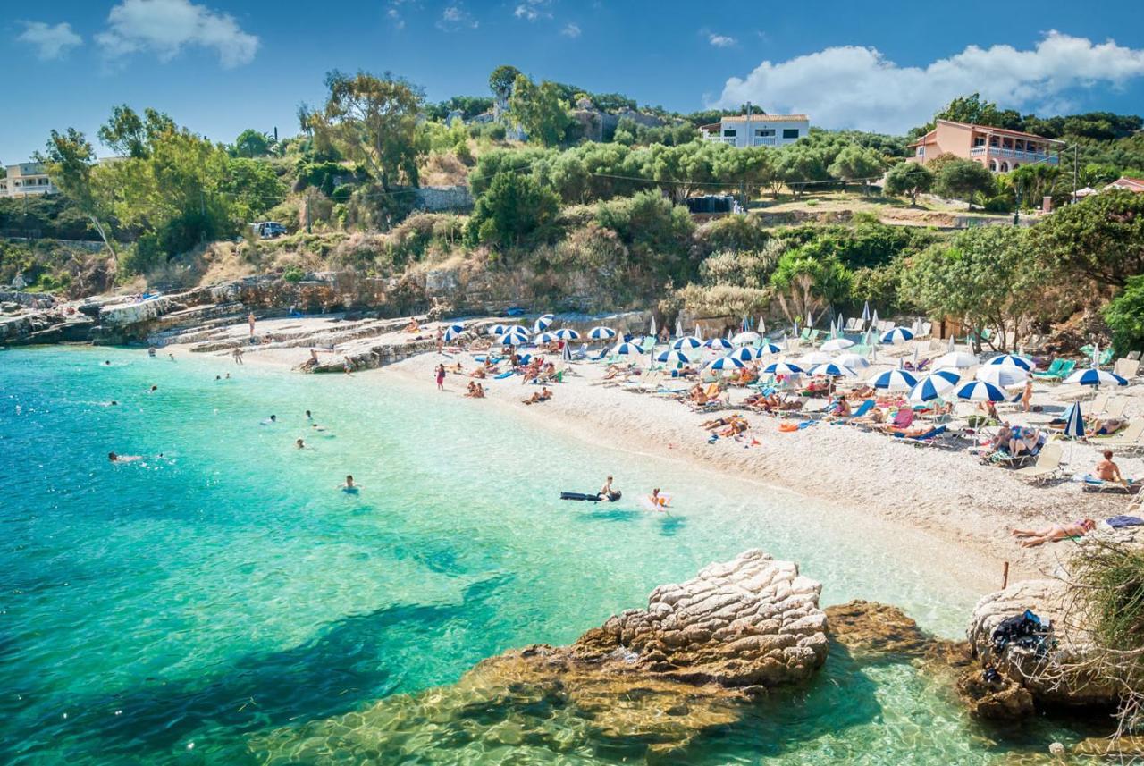 Wave Luxury Apartments Kassiopi Buitenkant foto